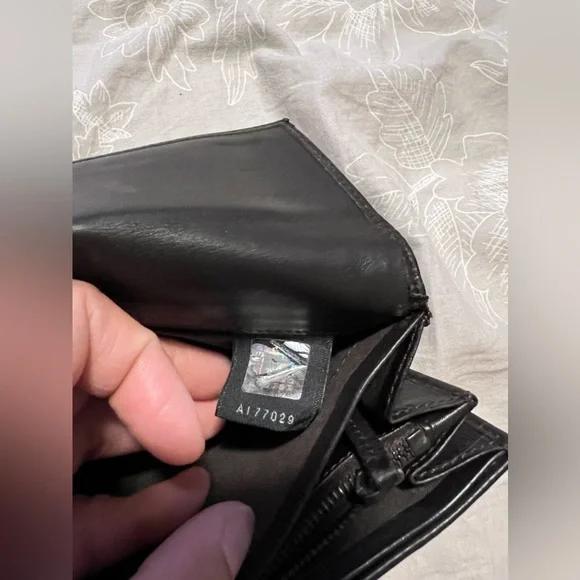 Fendi Long Wallet - Picture 5 of 11